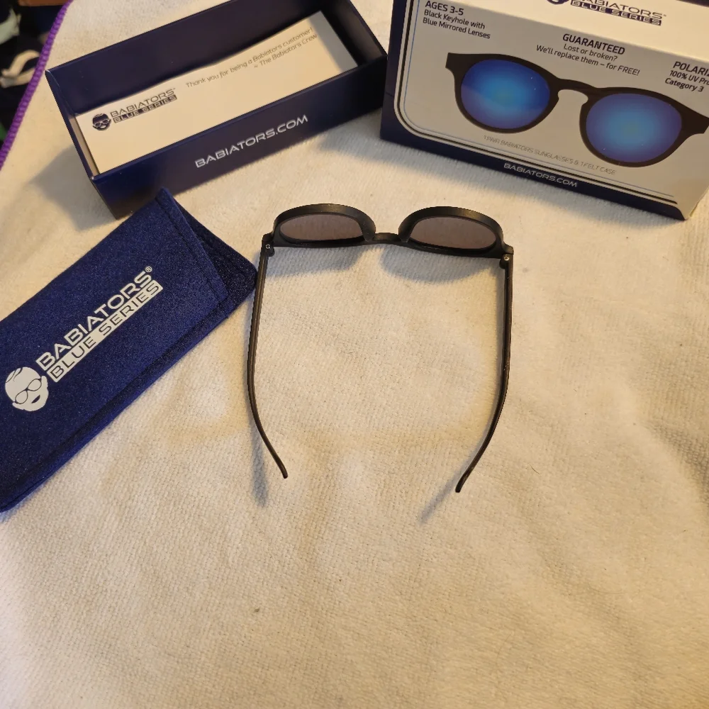 Babiators POLARIZED 100% UV PROTECTION Sunglasses BPA FREE Blue Mirrored Age 3-5